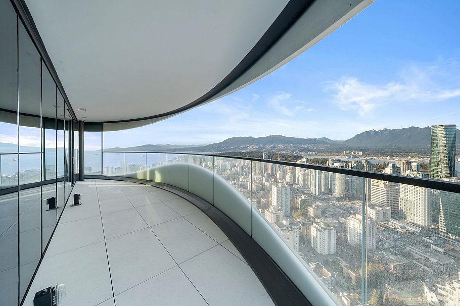 4503 1033 Nelson Street Vancouver, BC - 4