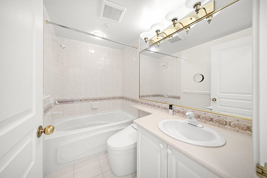 1700 5615 Hampton Place Vancouver, BC - 36