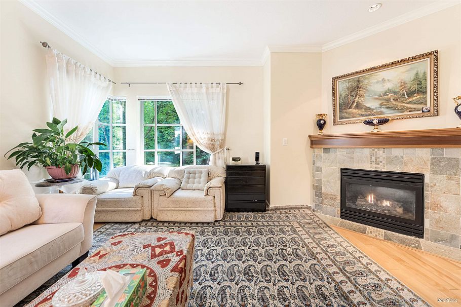 15 3150 Sunnyhurst Road North Vancouver, BC - 6