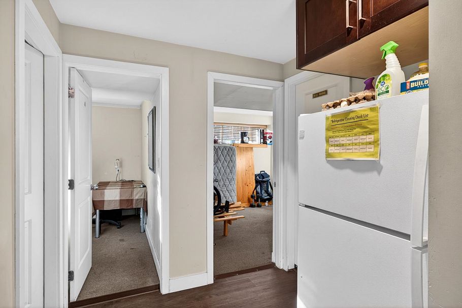 557 E 21st Avenue Vancouver, BC - 22