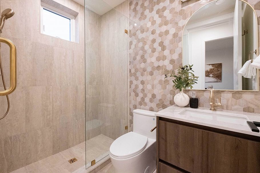 3 2667 E Pender Street Vancouver, BC - 15