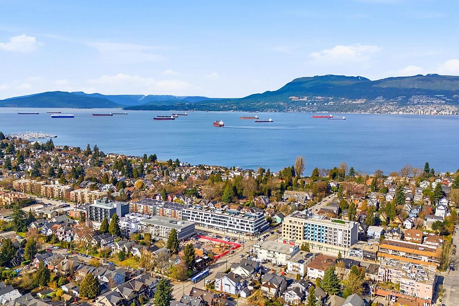 311 2803 W 4th Avenue Vancouver, BC - 31