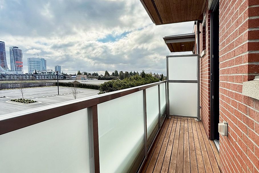 5458 Oak Street Vancouver, BC - 31