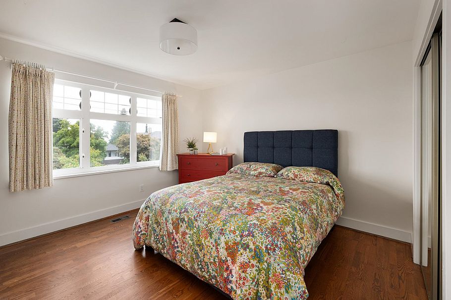 518 E 7th Street North Vancouver, BC - 26