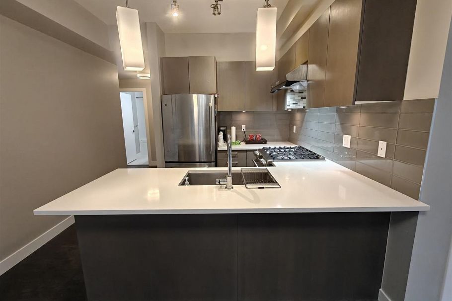 212 10155 River Drive Richmond, BC - 9