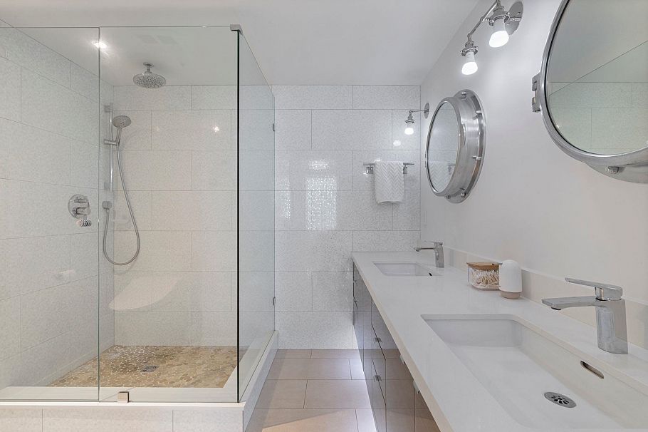 303 1501 Howe Street Vancouver, BC - 23