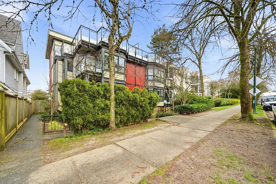 203 555 E 8th Avenue Vancouver, BC - 22