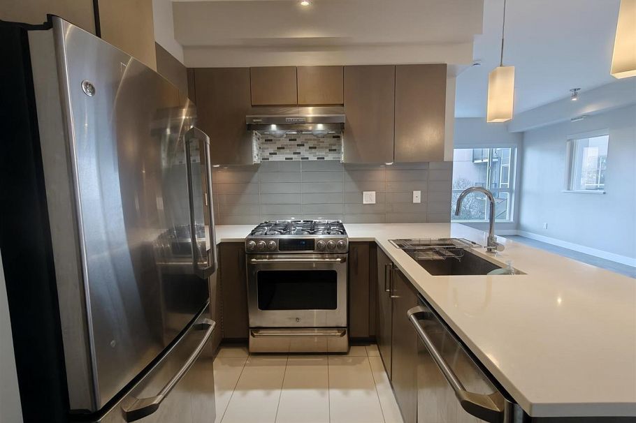 212 10155 River Drive Richmond, BC - 7