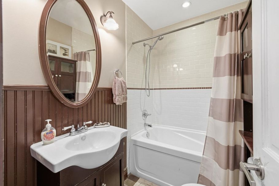 3662 Oak Street Vancouver, BC - 16