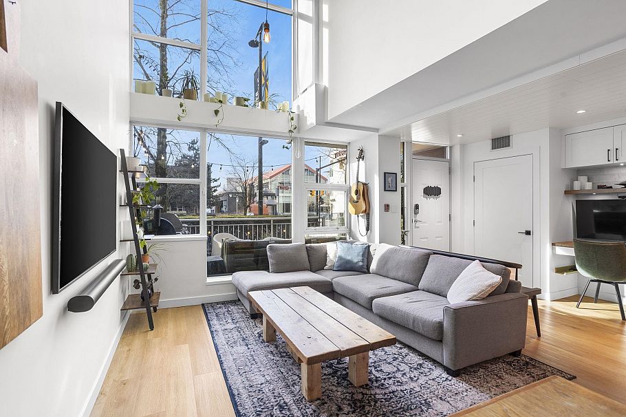 TH2 168 E Esplanade Avenue North Vancouver, BC - 3