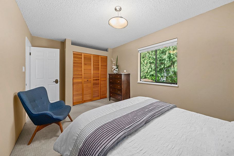 1168 Canyon Boulevard North Vancouver, BC - 28