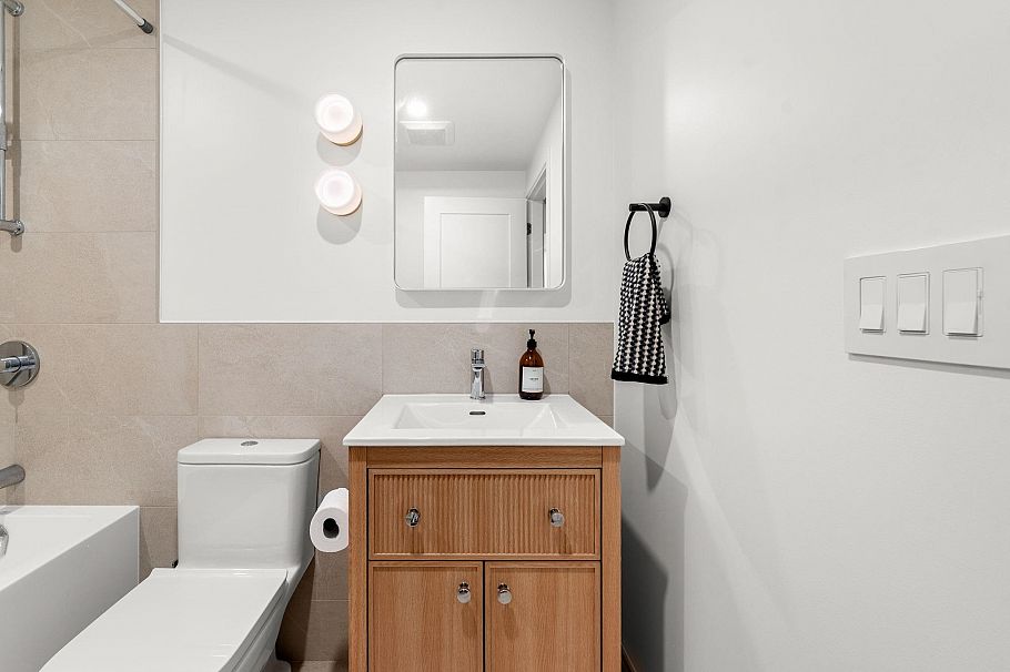 34 1910 Cedar Village Crescent North Vancouver, BC - 22