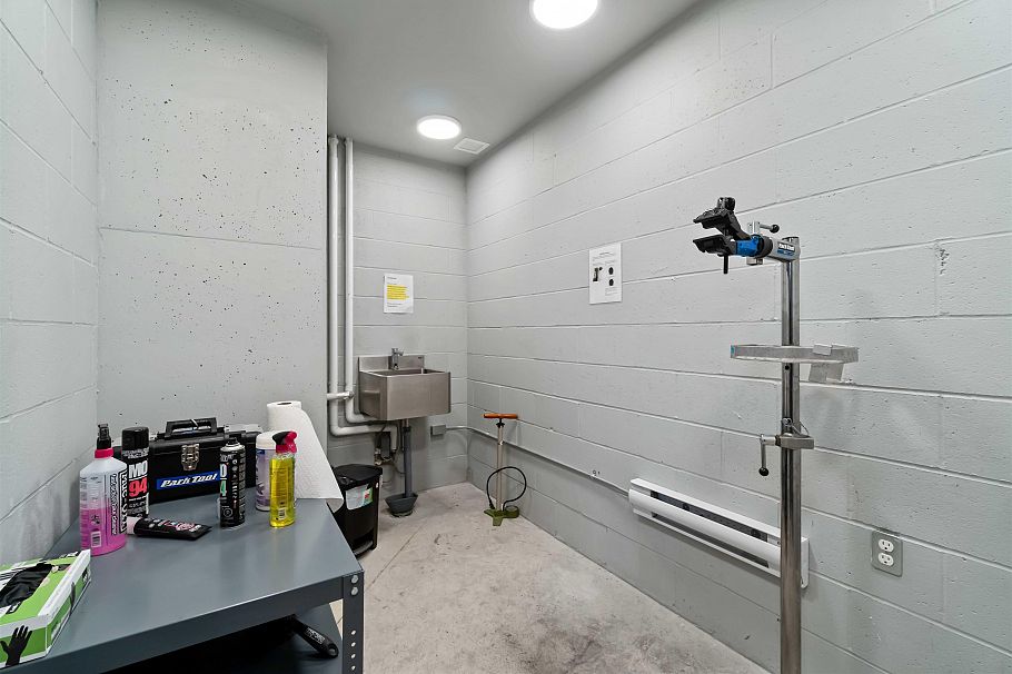 1305 1111 Richards Street Vancouver, BC - 28