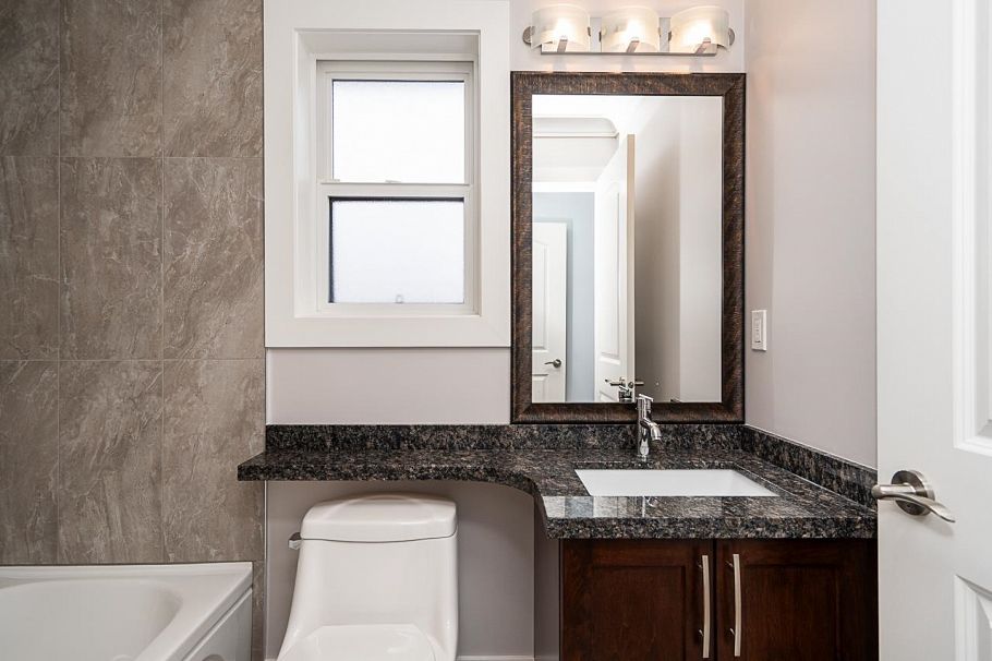 6907 Tyne Street Vancouver, BC - 27