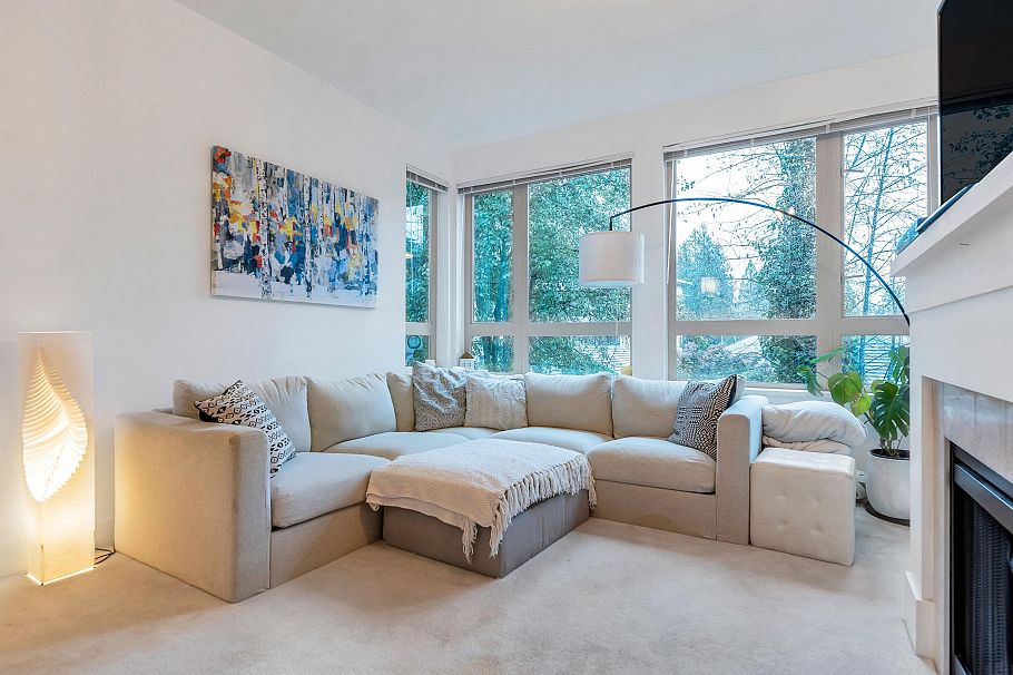 310 1111 E 27th Street North Vancouver, BC - 12