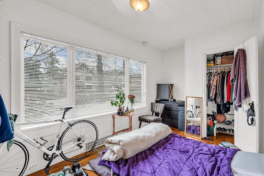 354 W 15th Avenue Vancouver, BC - 20