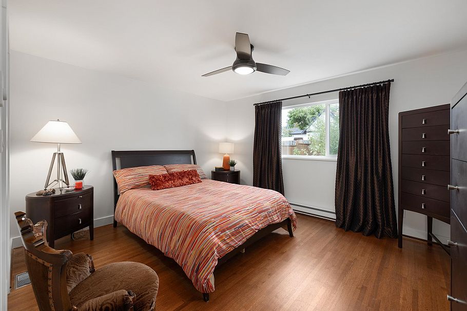 518 E 7th Street North Vancouver, BC - 22