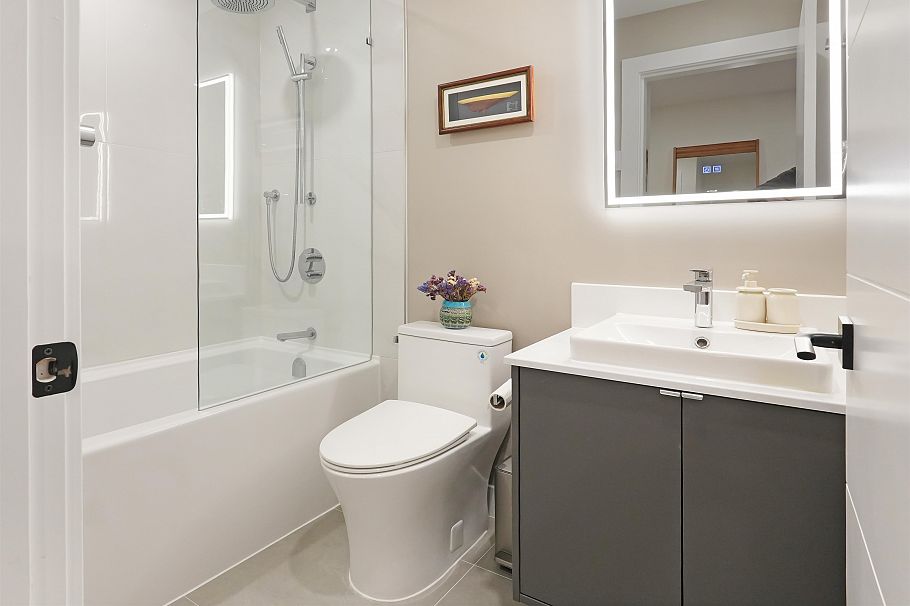 4990 Capilano Road North Vancouver, BC - 13