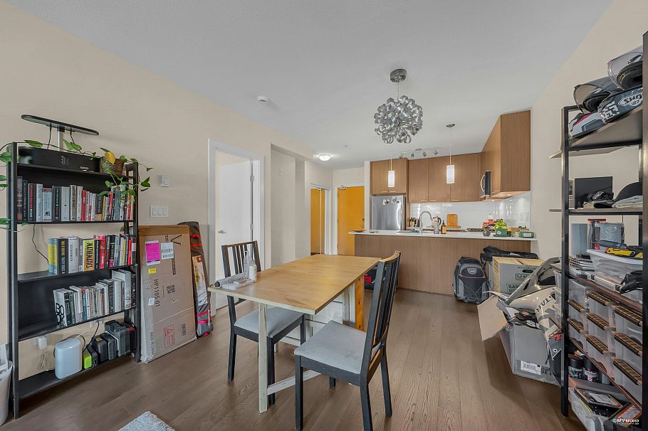 315 1330 Marine Drive North Vancouver, BC - 11