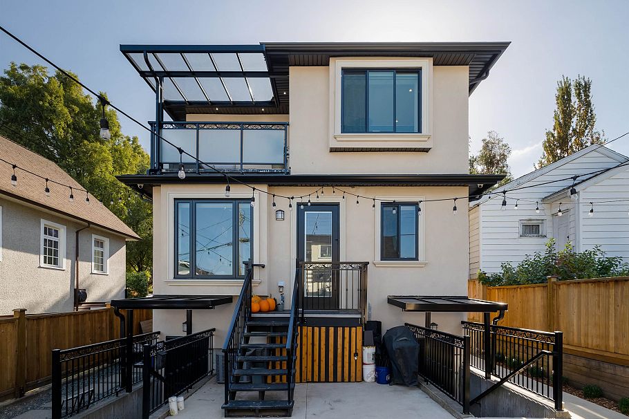 2783 E 27th Avenue Vancouver, BC - 32