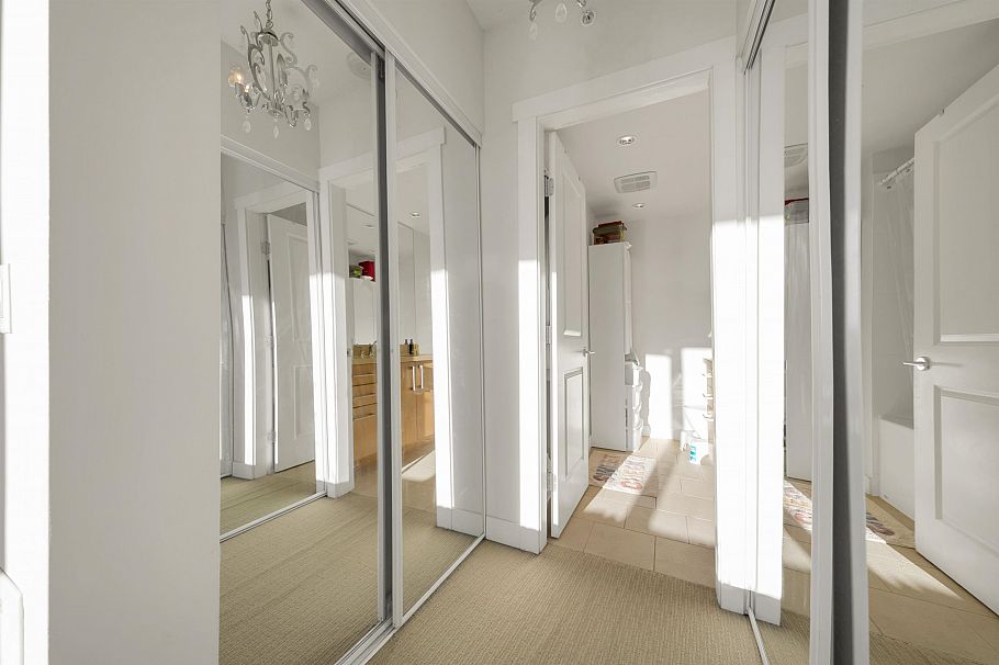 801 1833 Crowe Street Vancouver, BC - 15