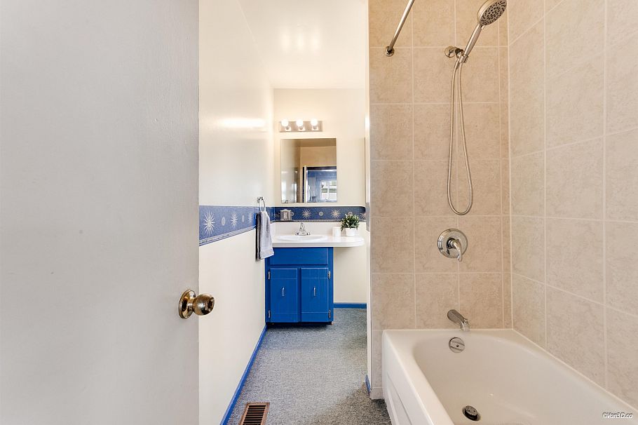 5871 Argyle Street Vancouver, BC - 13