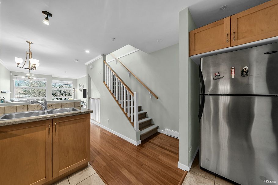 30 638 W 6th Avenue Vancouver, BC - 10