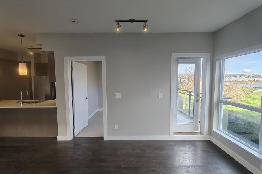 212 10155 River Drive Richmond, BC - 23