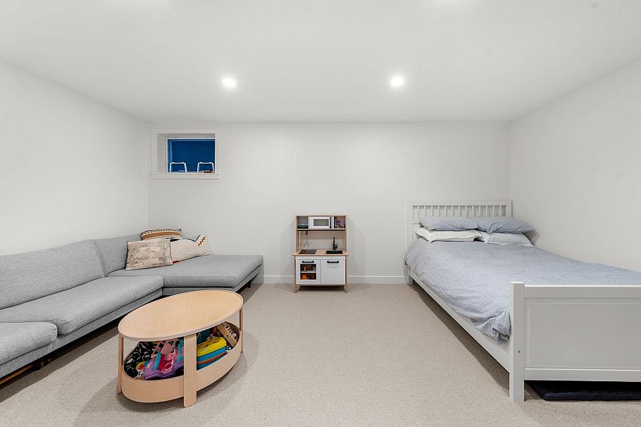 34 1910 Cedar Village Crescent North Vancouver, BC - 25