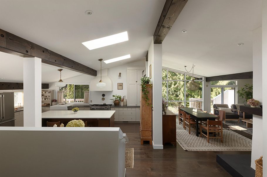 4777 Mapleridge Drive North Vancouver, BC - 9