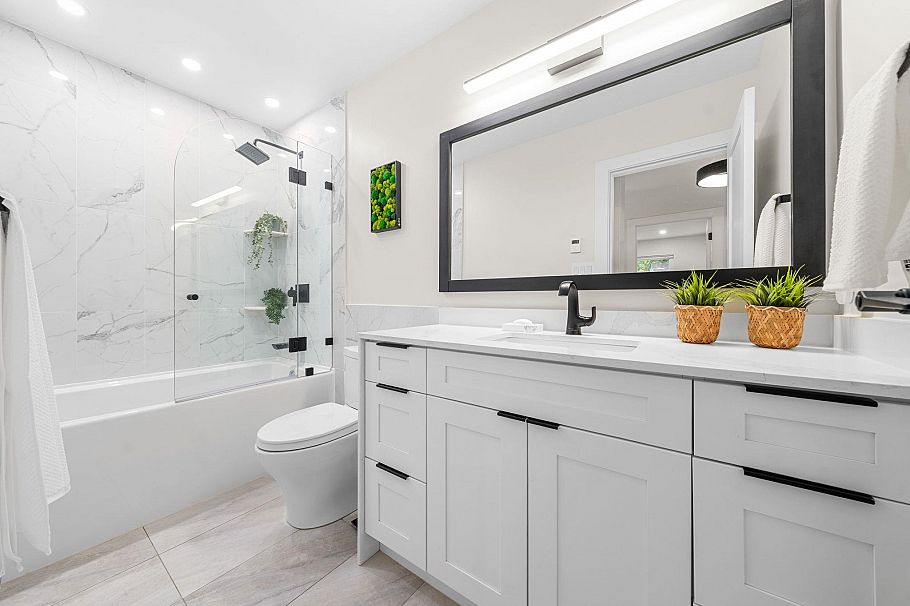 867 Frederick Road North Vancouver, BC - 22