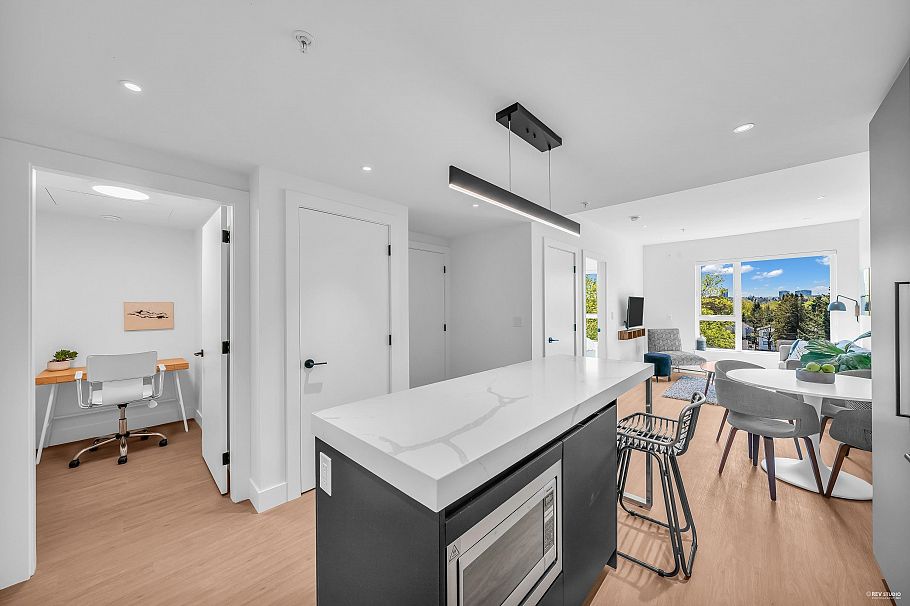 506 2235 E Broadway Vancouver, BC - 7