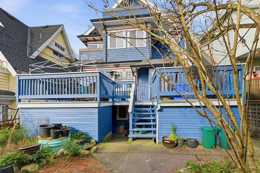 1758 Venables Street Vancouver, BC - 27