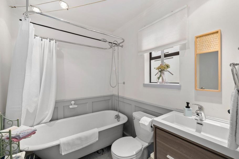 2730 Point Grey Road Vancouver, BC - 7