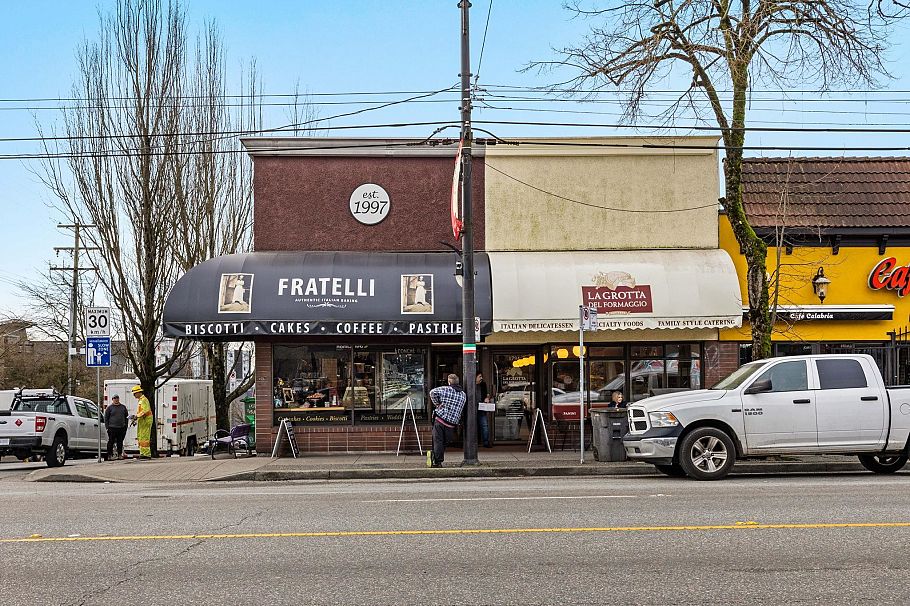 407 1950 E 11th Avenue Vancouver, BC - 35