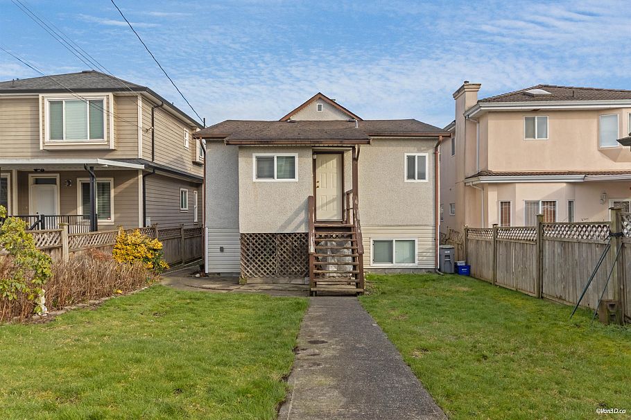 5871 Argyle Street Vancouver, BC - 25