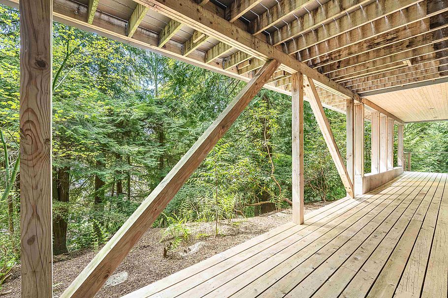 1197 Tall Tree Lane North Vancouver, BC - 18