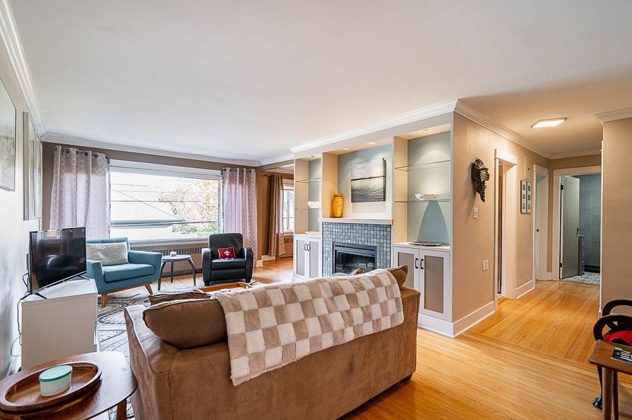 305 3530 Cambie Street Vancouver, BC - 10