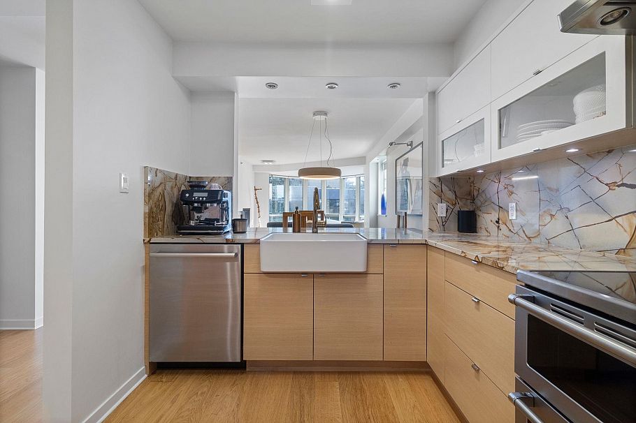 303 1501 Howe Street Vancouver, BC - 12