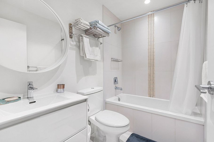 307 2135 Heritage Park Lane North Vancouver, BC - 27