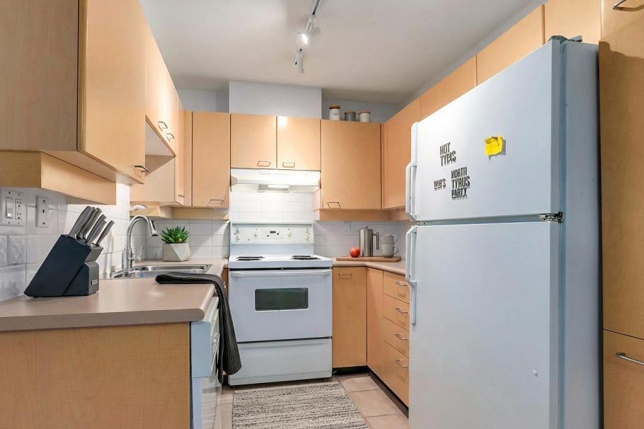 213 1989 Dunbar Street Vancouver, BC - 14