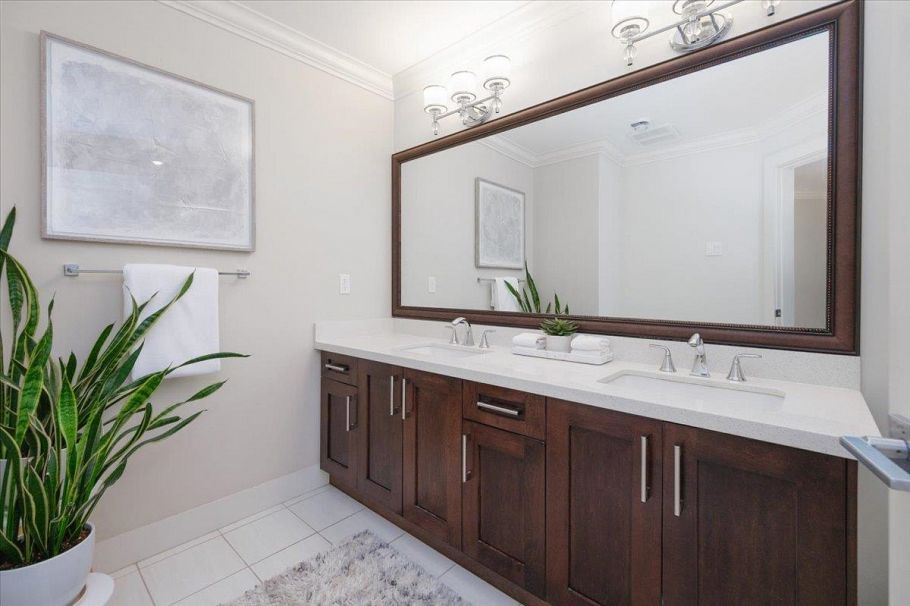 640 W 15th Street North Vancouver, BC - 23