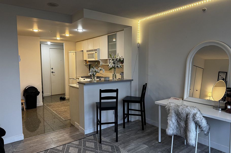 2201 939 Expo Boulevard Vancouver, BC - 23