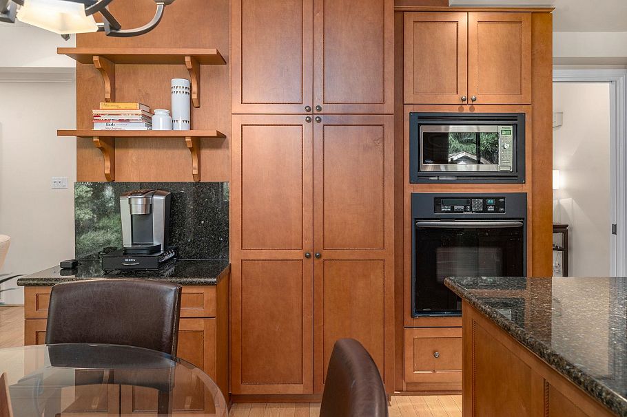 1168 Canyon Boulevard North Vancouver, BC - 13