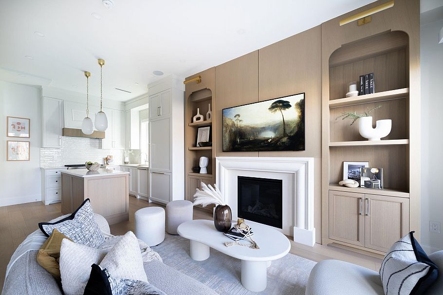 1 864 E 16th Avenue Vancouver, BC - 5