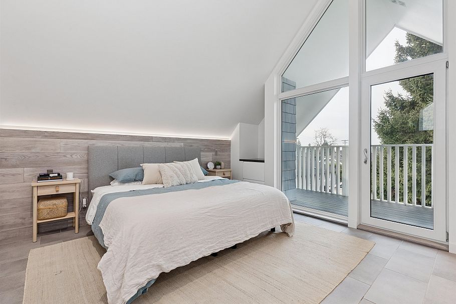 1425 William Avenue North Vancouver, BC - 18