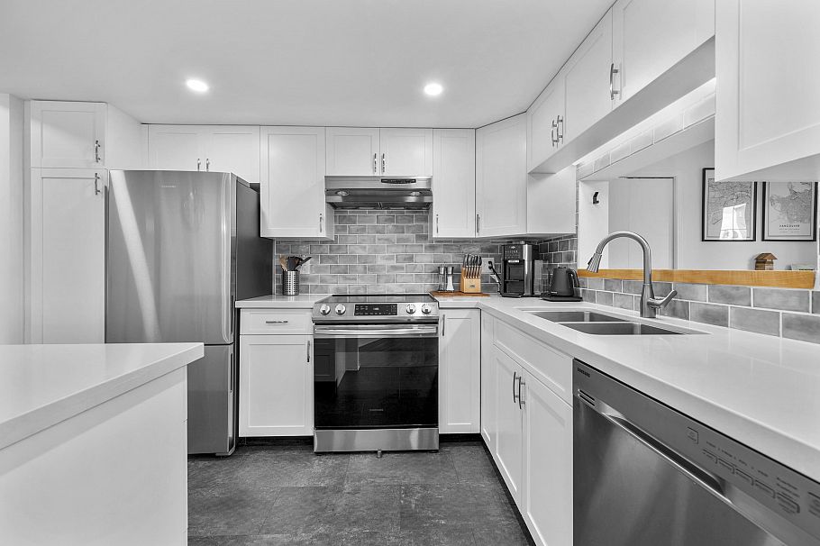 803 995 Roche Point Drive North Vancouver, BC - 7