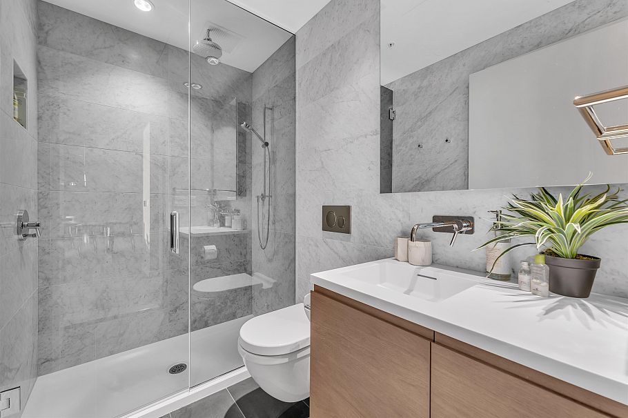 5205 1289 Hornby Street Vancouver, BC - 22