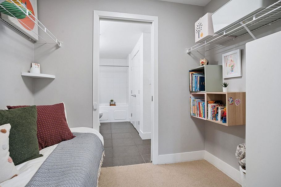 203 298 E 11th Avenue Vancouver, BC - 20