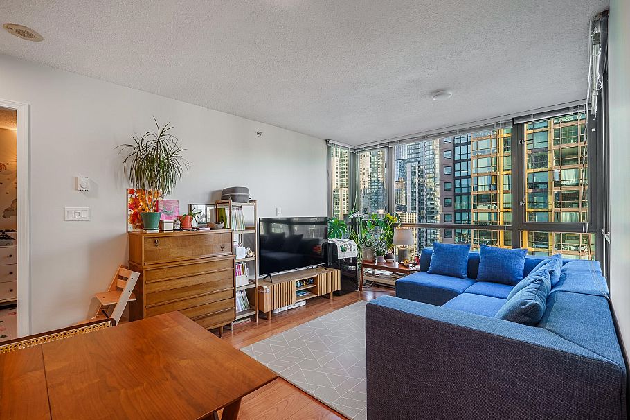 1706 1367 Alberni Street Vancouver, BC - 1